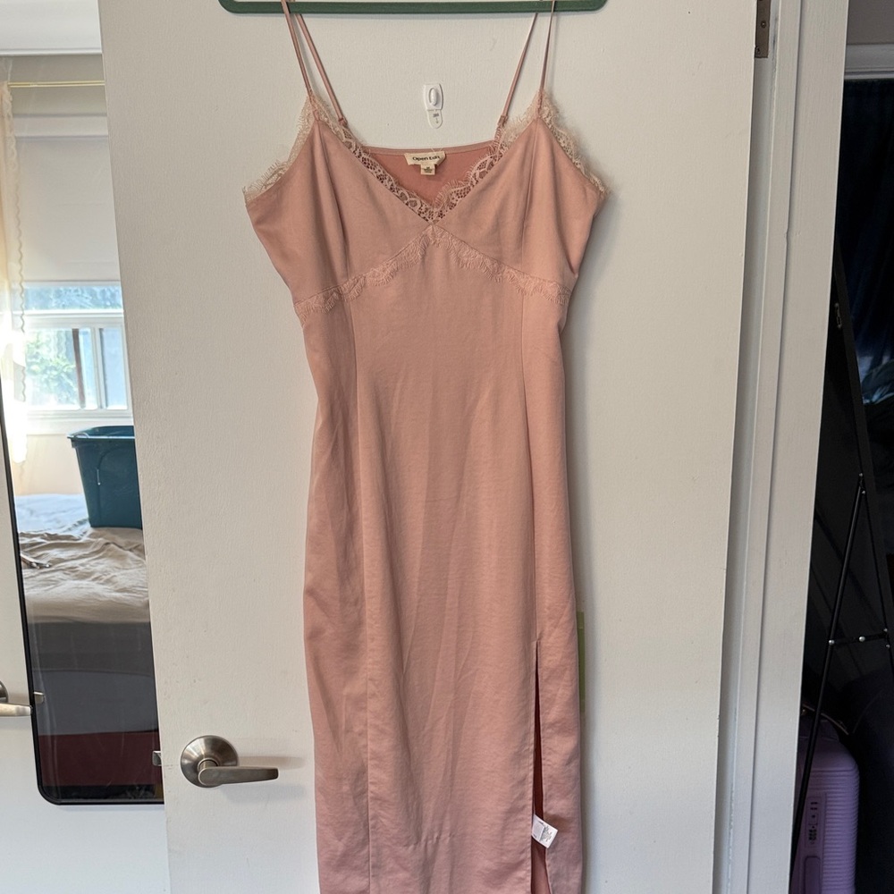 Elegant Pink Midi Dress